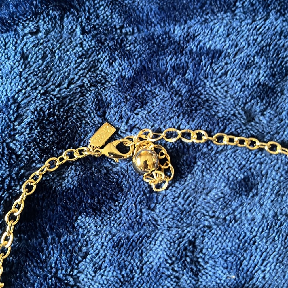 Kate Spade - Picture 2 of 2